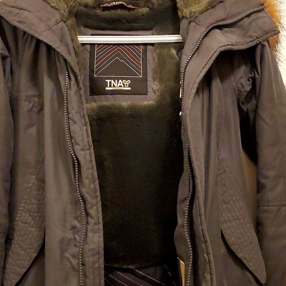 TNA parka - Picture 3 of 3